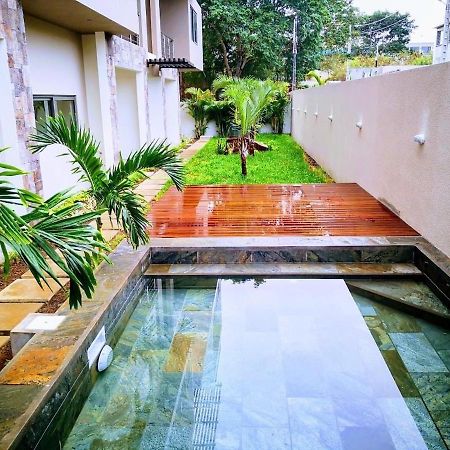 Westwood Apartments Flic-en-Flacq Dış mekan fotoğraf