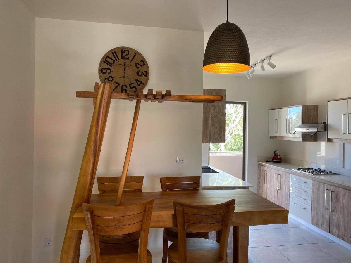 Westwood Apartments Flic-en-Flacq Dış mekan fotoğraf