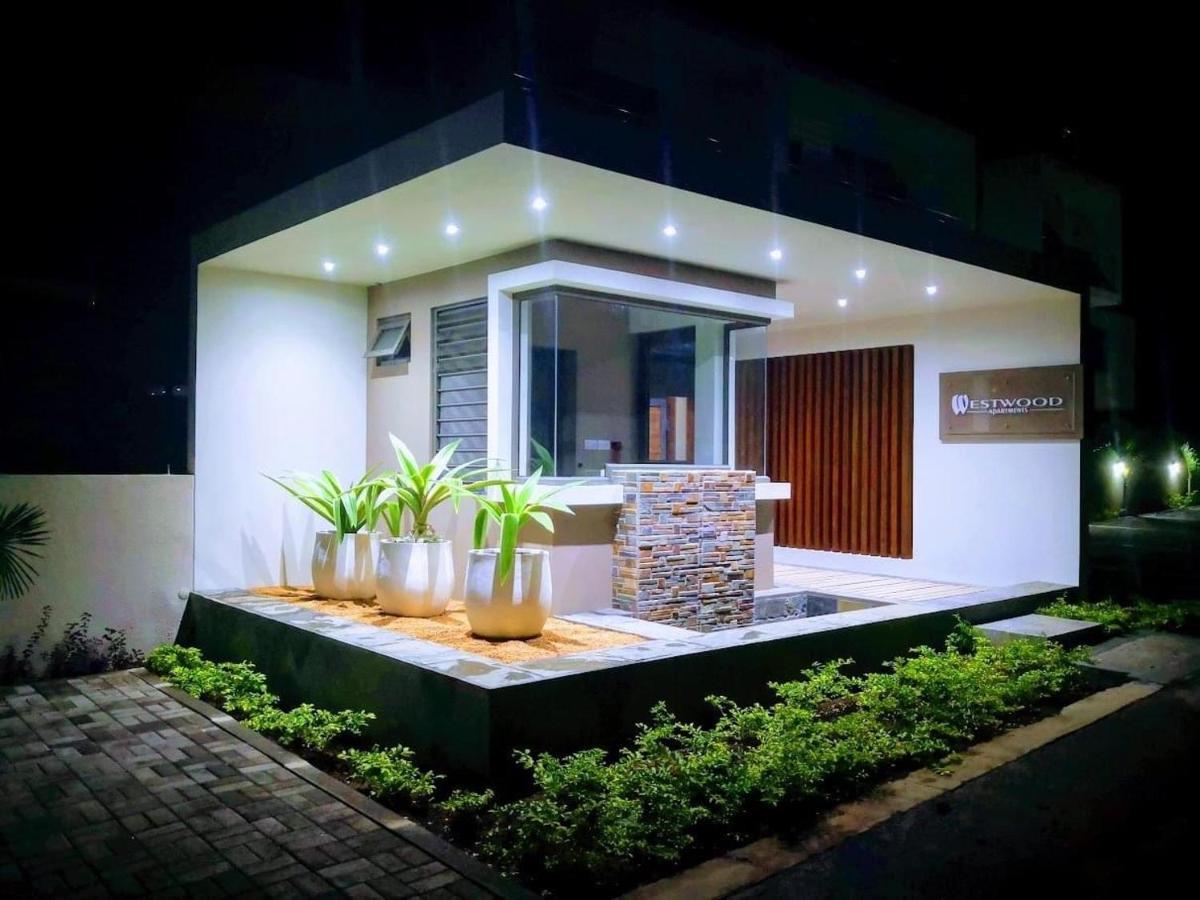 Westwood Apartments Flic-en-Flacq Dış mekan fotoğraf